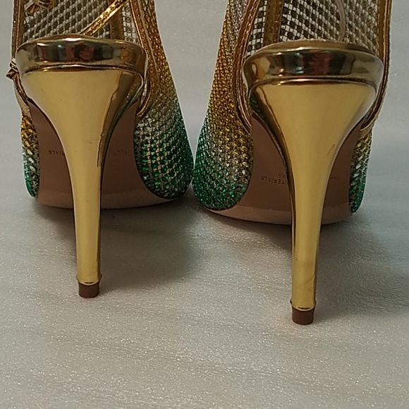 Liliana Gardena gold heels size 6 - Picture 6 of 14